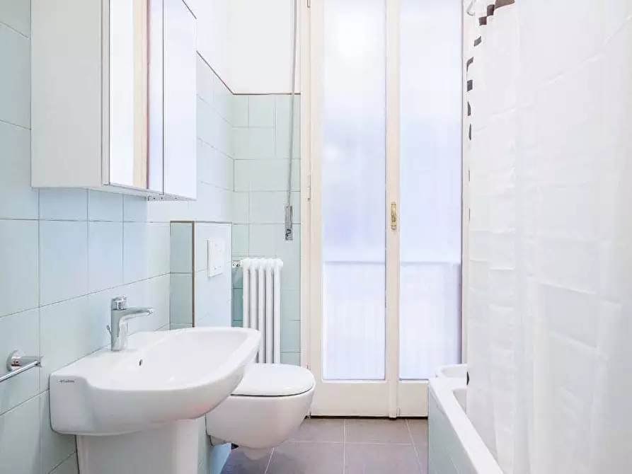 Immagine 4 di Camera in affitto  in Via Pontaccio23 a Milano