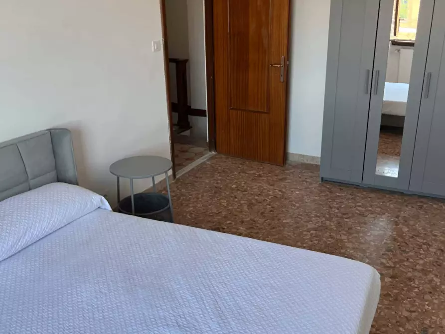 Immagine 2 di Camera in affitto  in Via Imperia6 a Roma