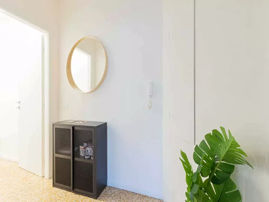 Immagine 4 di Camera in affitto  in Viale Carlo Espinasse10 a Milano