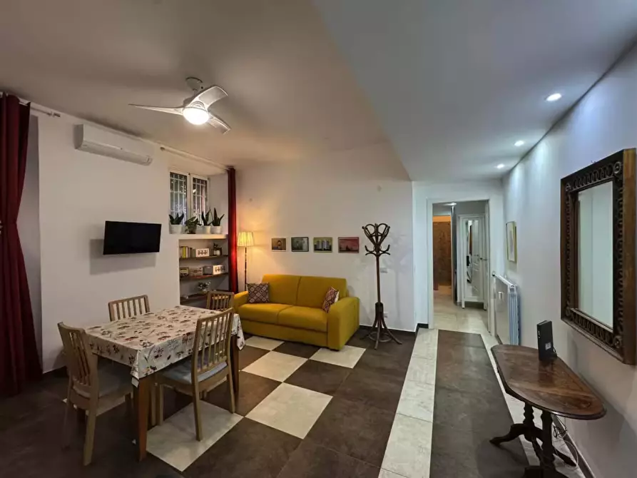 Immagine 2 di Appartamento in affitto  in Via Montepulciano8 a Roma