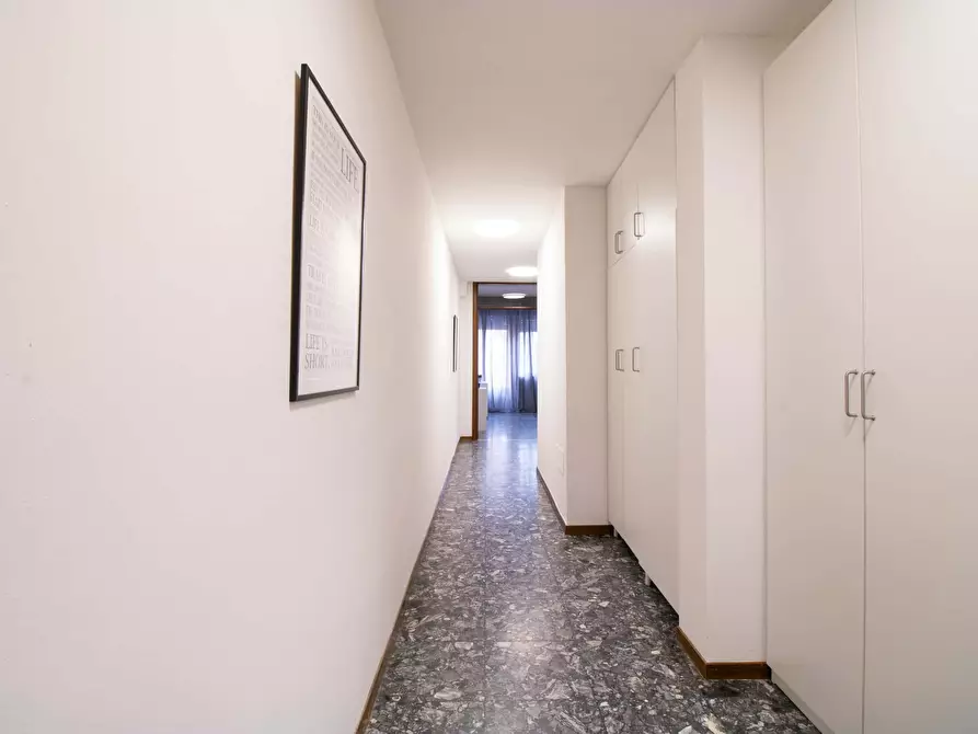 Immagine 17 di Camera in affitto  in Via Fiumicello a Verona