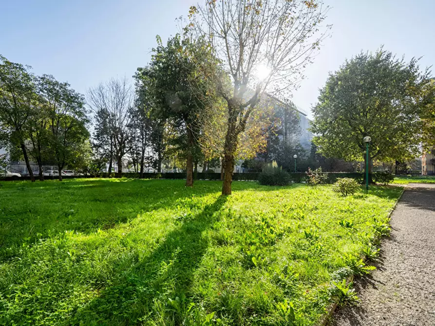 Immagine 53 di Appartamento in affitto  in Via delle Genziane3 a Milano