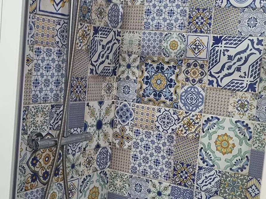Immagine 13 di Camera in affitto  in Via dei Tribunali268 a Napoli