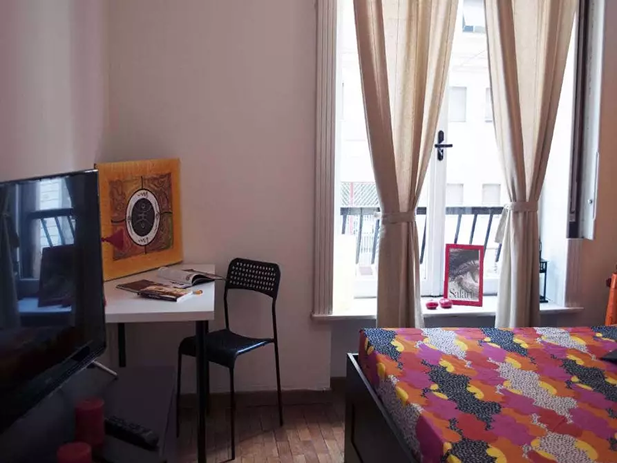Immagine 4 di Camera in affitto  in Viale Tunisia13 a Milano