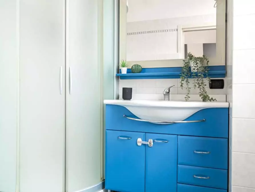 Immagine 6 di Camera in affitto  in Via Carlo Darwin9 a Milano