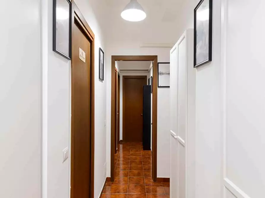 Immagine 22 di Camera in affitto  in VIA CAVEZZALI19 a Milano