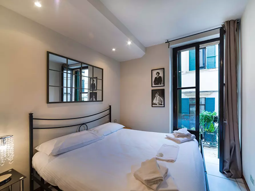 Immagine 10 di Appartamento in affitto  in Via Antonio Cantore a Verona