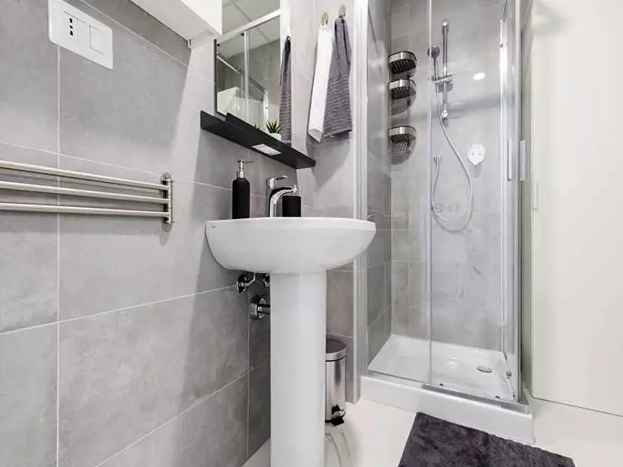 Immagine 10 di Camera in affitto  in Viale Bligny28 a Milano