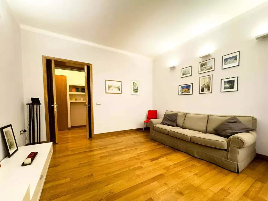 Immagine 24 di Appartamento in affitto  in Borgo Vittorio9 a Roma