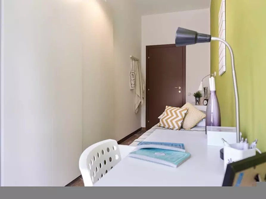 Immagine 4 di Camera in affitto  in Viale Giovanni Vicini20 a Bologna