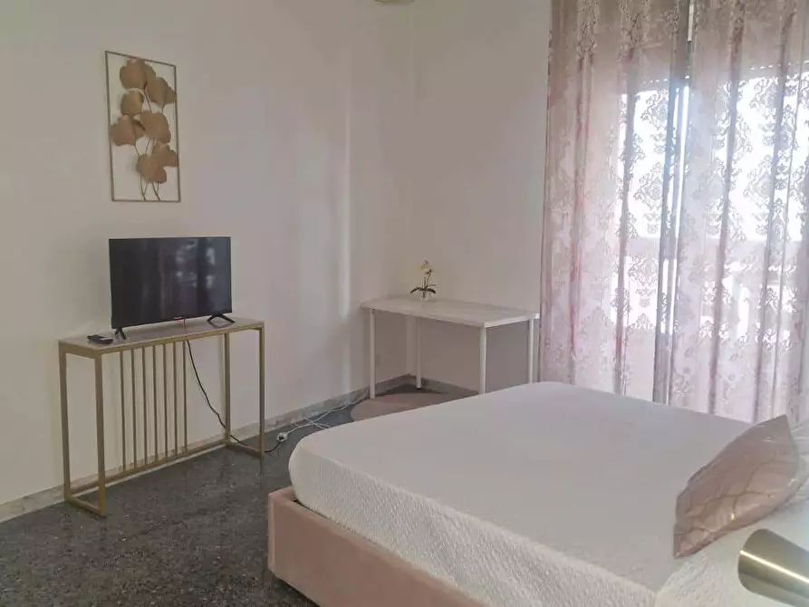 Immagine 2 di Camera in affitto  in Via Tiburtina372 a Roma