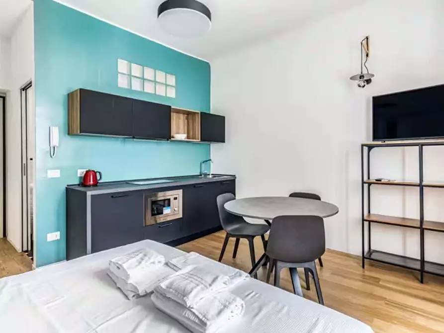Immagine 3 di Appartamento in affitto  in Via Vincenzo Russo15 a Milano