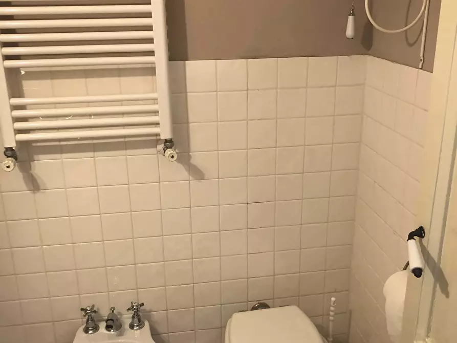 Immagine 9 di Appartamento in affitto  in Via degli Apuli50 a Roma