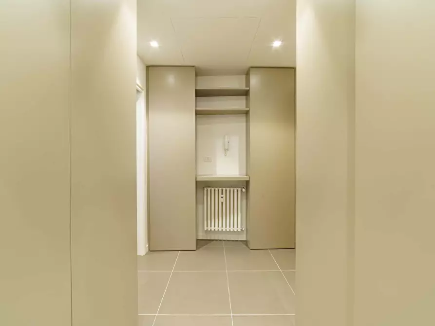 Immagine 10 di Appartamento in affitto  in Via San Senatore2 a Milano