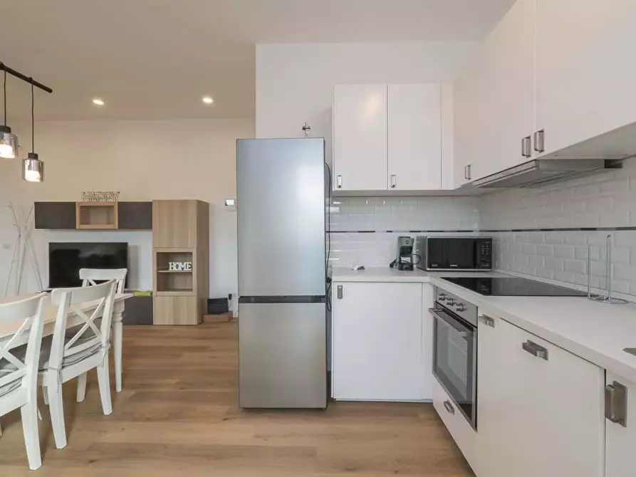 Immagine 5 di Appartamento in affitto  in Via Giambellino131 a Milano