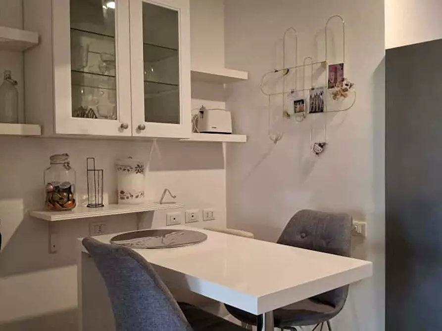 Immagine 13 di Appartamento in affitto  in Via Medeghino a Milano