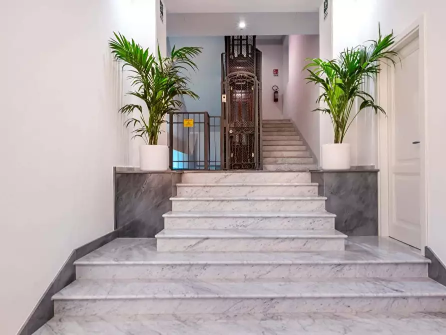 Immagine 12 di Appartamento in affitto  in Via Cavour238 a Roma