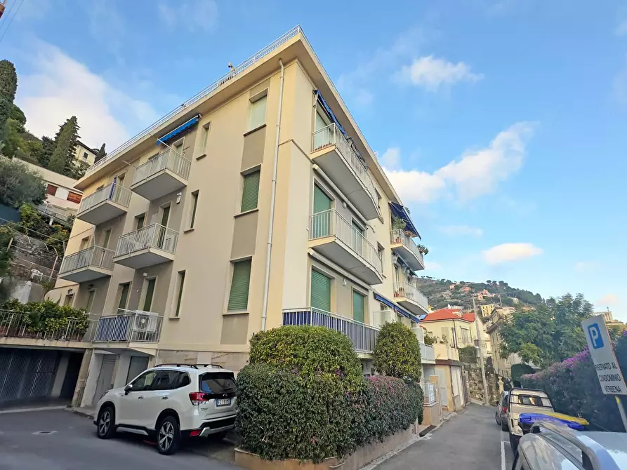 Immagine 8 di Appartamento in affitto  in Via Battaglino65 a Alassio