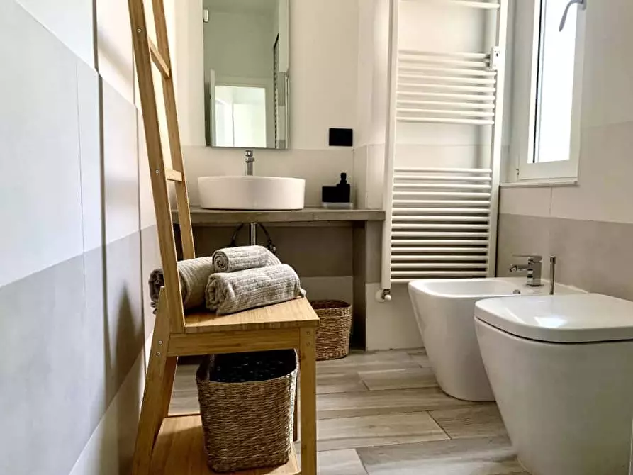 Immagine 9 di Appartamento in affitto  in Viale Carlo Troya11 a Milano