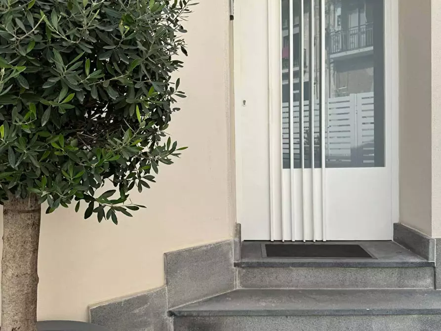 Immagine 16 di Appartamento in affitto  in Via San Cosmo Fuori Porta Nolana42 a Napoli