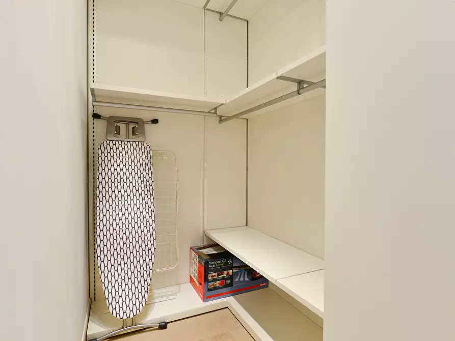 Immagine 13 di Appartamento in affitto  in Galleria del Toro3 a Bologna