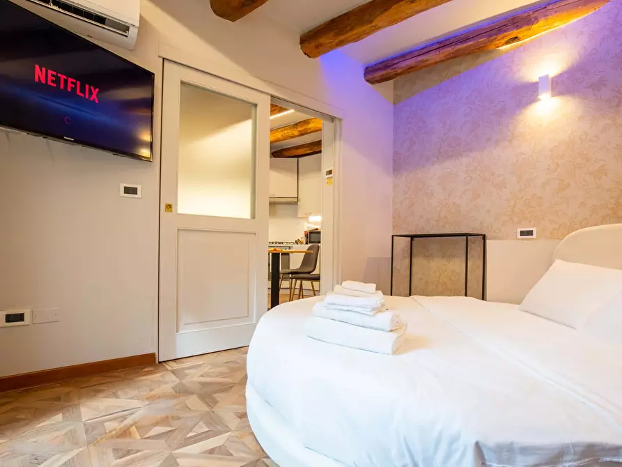 Immagine 16 di Appartamento in affitto  in Via de' Falegnami16 a Bologna