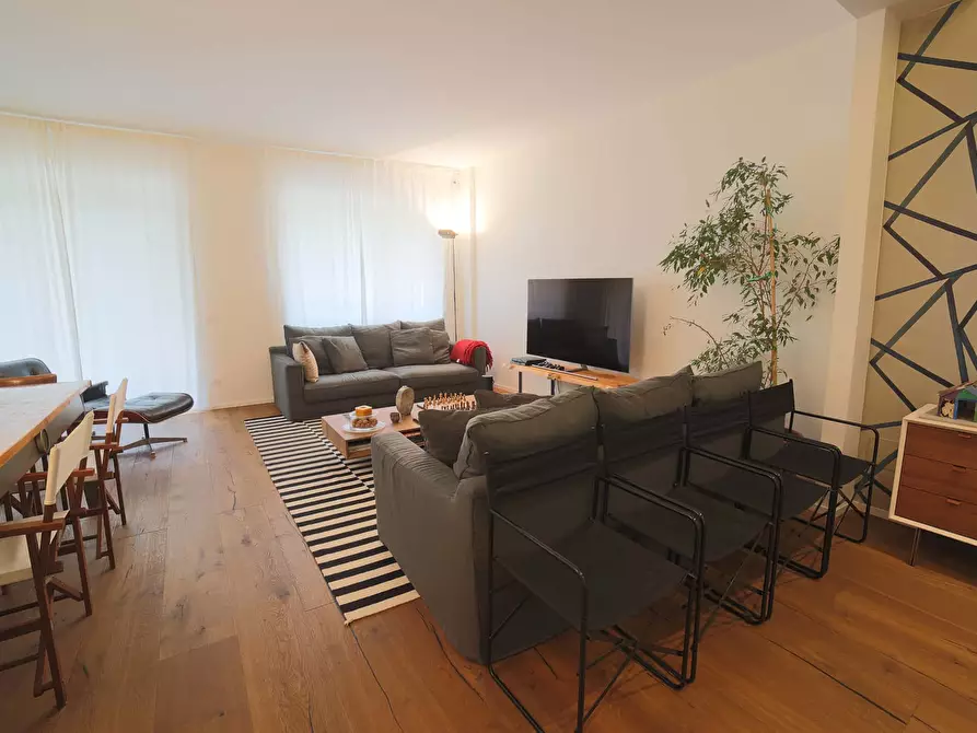 Immagine 1 di Appartamento in affitto  in Via Francesco Melzi d'Eril18 a Milano
