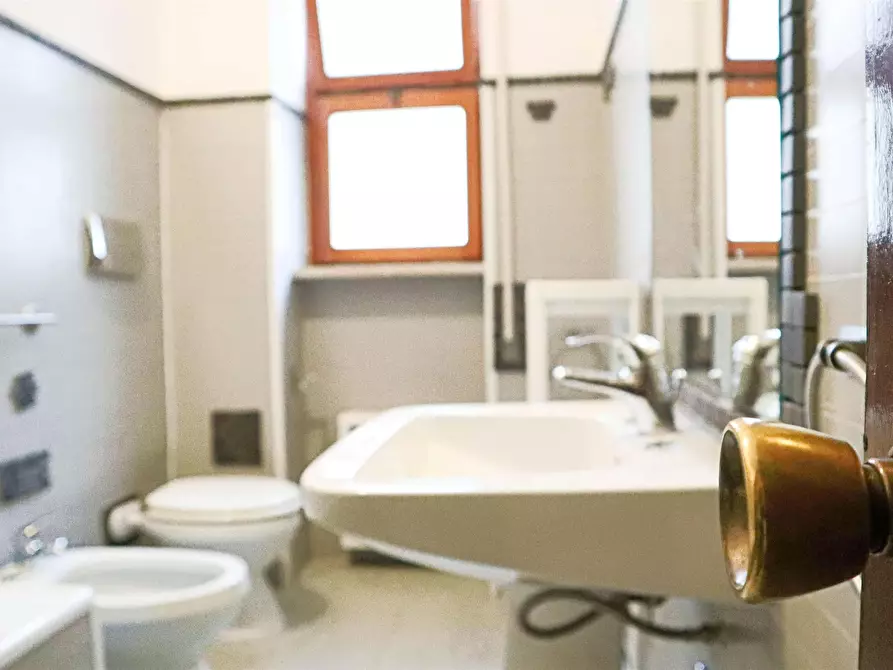 Immagine 12 di Camera in affitto  in Via Tigellio24 a Cagliari