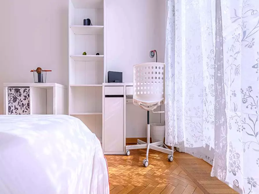 Immagine 1 di Camera in affitto  in Piazzetta Guastalla7 a Milano