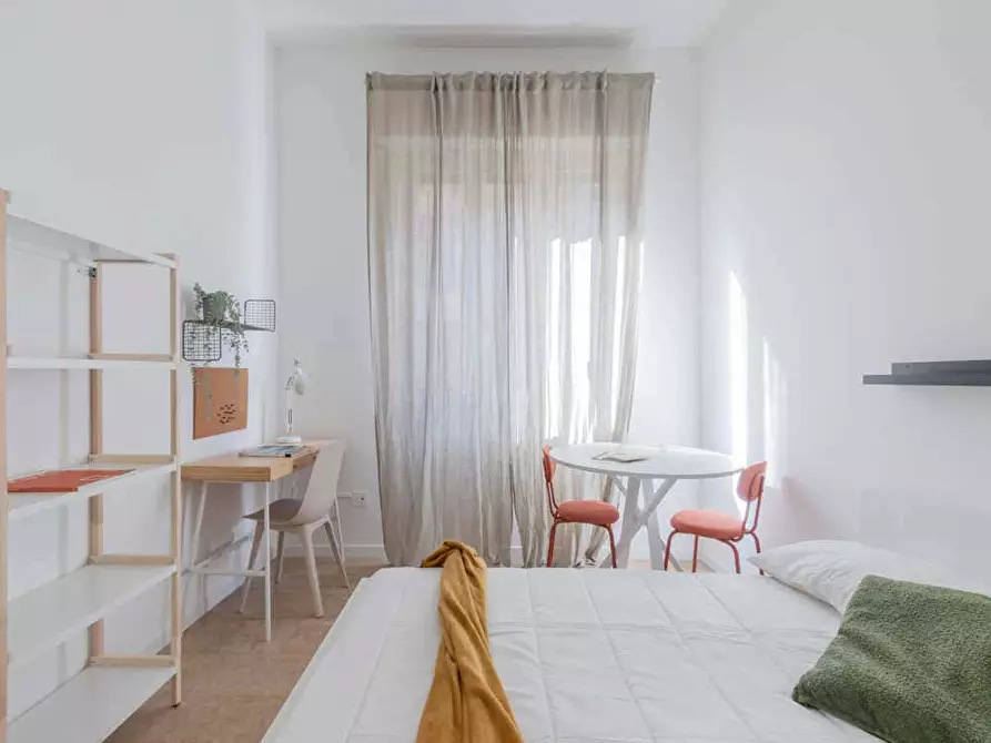 Immagine 2 di Camera in affitto  in Viale Carlo Espinasse10 a Milano