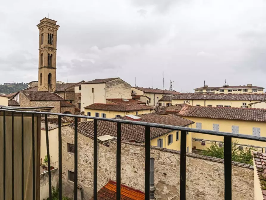 Immagine 5 di Appartamento in affitto  in Via del Porcellana33 a Firenze