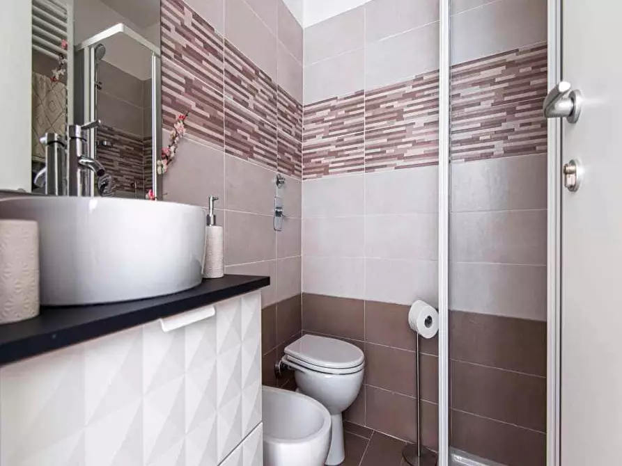 Immagine 25 di Camera in affitto  in Viale Nazario Sauro4 a Milano