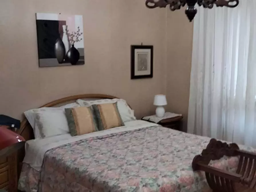 Immagine 4 di Camera in affitto  in Via Tullio Ascarelli99 a Roma