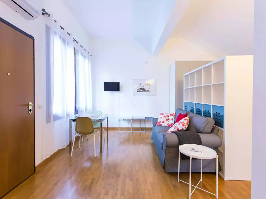 Immagine 3 di Appartamento in affitto  in Via Console Marcello a Milano