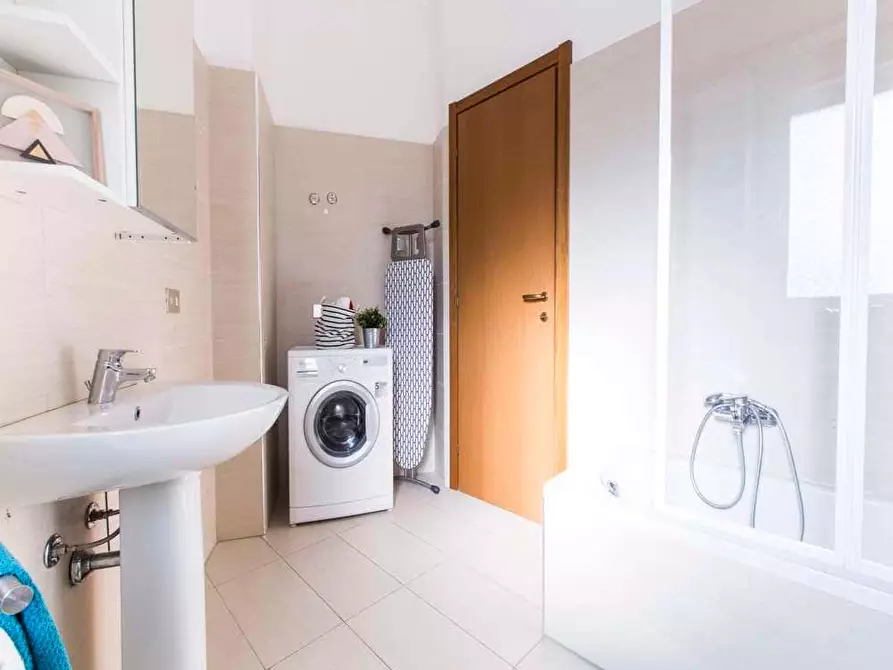 Immagine 32 di Camera in affitto  in Via Privata Moncalvo31 a Milano