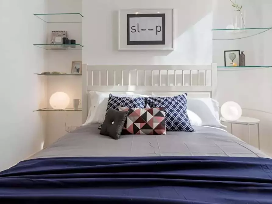 Immagine 6 di Appartamento in affitto  in Via Pontaccio a Milano