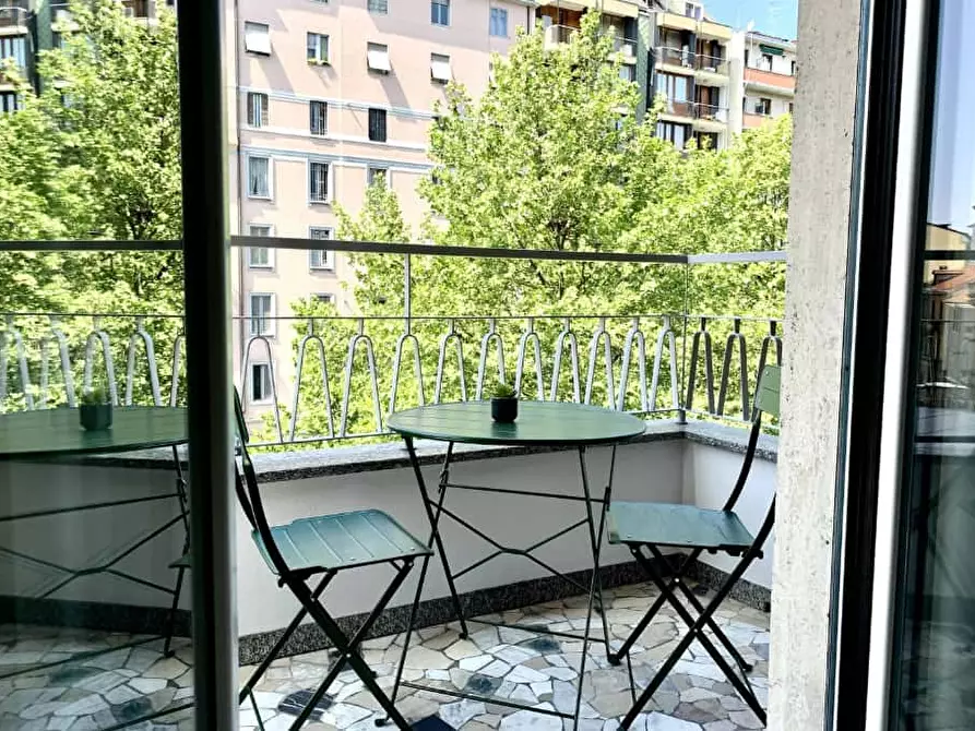 Immagine 15 di Appartamento in affitto  in Viale Carlo Troya11 a Milano