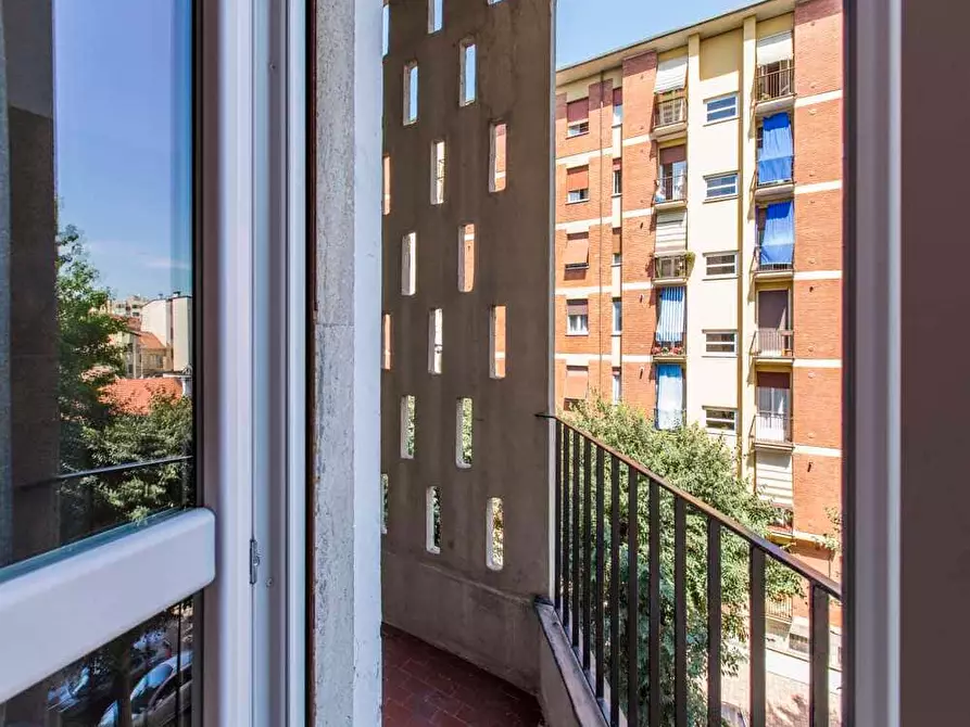 Immagine 11 di Camera in affitto  in Via Gallarate107 a Milano