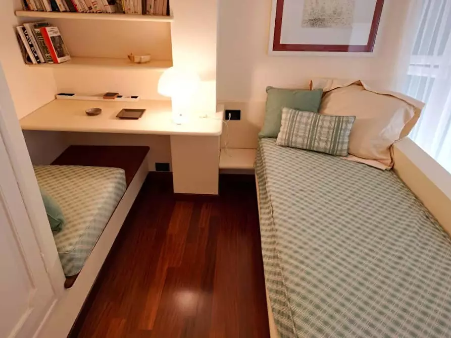 Immagine 11 di Appartamento in affitto  in Via Capolungo24 a Genova