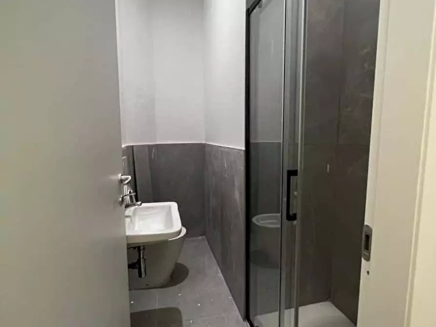 Immagine 16 di Camera in affitto  in Via Giuseppe la Farina47 a Firenze