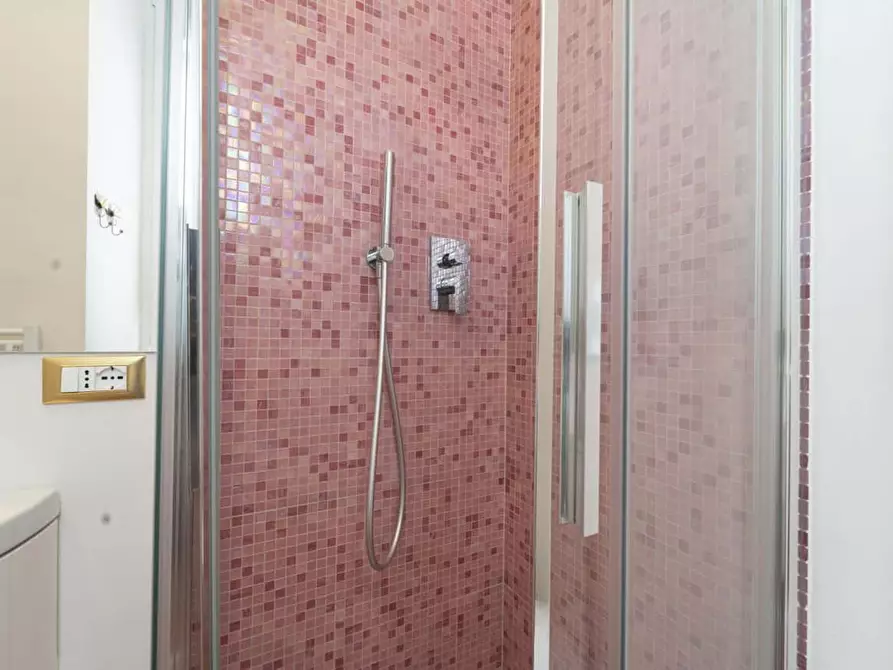 Immagine 13 di Appartamento in affitto  in Via Giovanni Battista Pergolesi24 a Milano