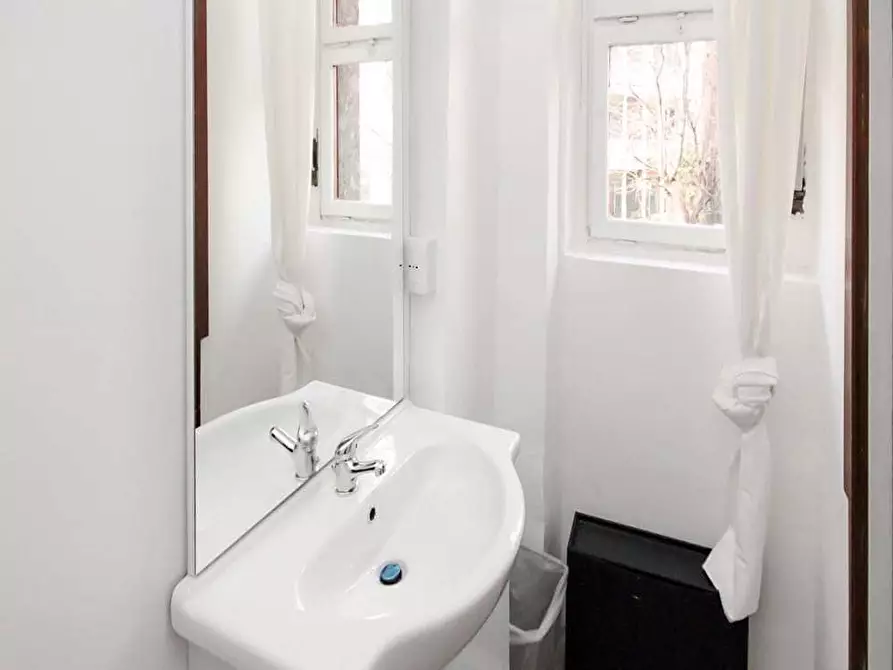 Immagine 4 di Camera in affitto  in Largo Cavalieri di Malta10 a Milano