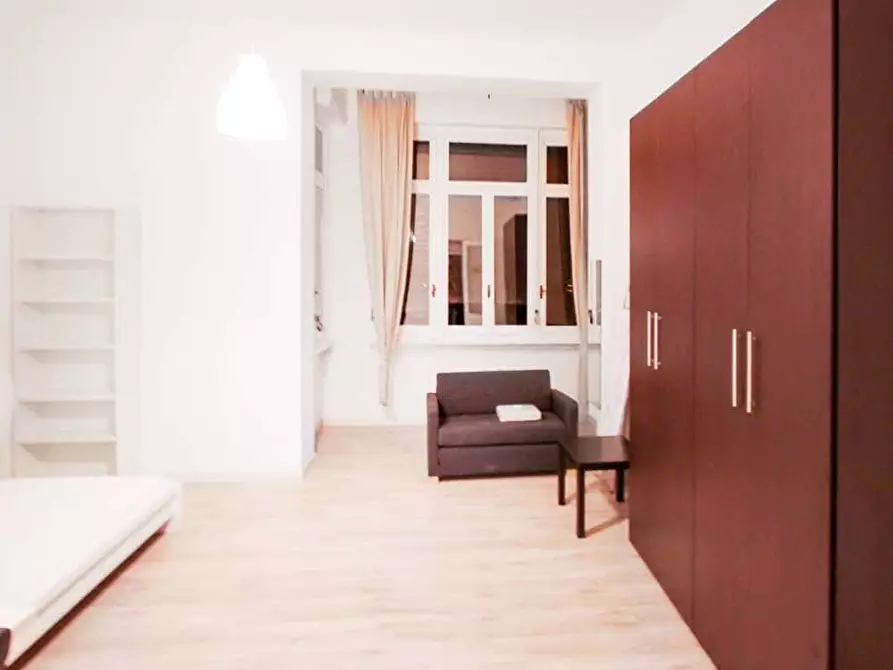 Immagine 2 di Camera in affitto  in Viale Sondrio3 a Milano