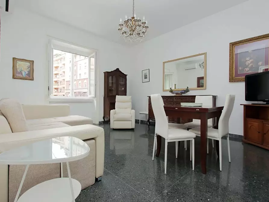 Immagine 21 di Appartamento in affitto  in Via Buccari11 a Roma