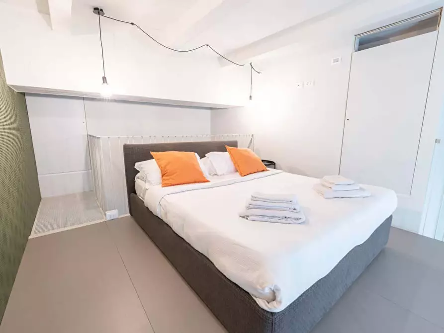 Immagine 19 di Appartamento in affitto  in Via Lambro12 a Milano
