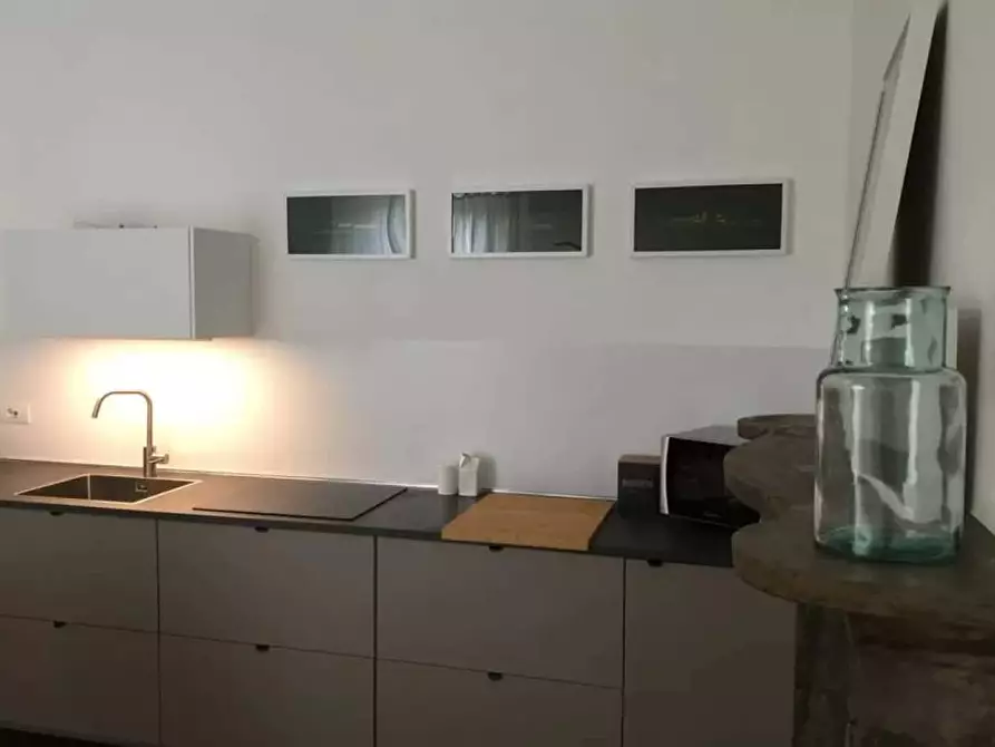 Immagine 36 di Appartamento in affitto  in Via Fausto Baragiola a Cernobbio