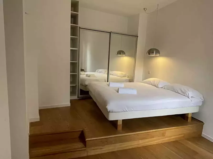 Immagine 11 di Appartamento in affitto  in Via Caccialepori41 a Milano