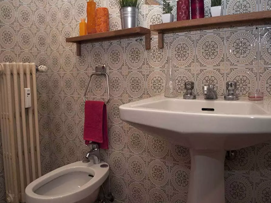 Immagine 17 di Camera in affitto  in Via Andrea Costa11 a Milano