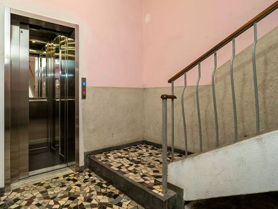 Immagine 5 di Appartamento in affitto  in Via Vigevano a Milano