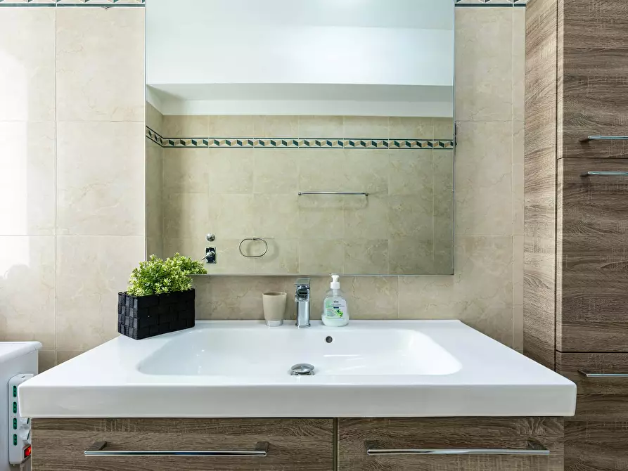 Immagine 20 di Appartamento in affitto  in Via della Capinera a Milano